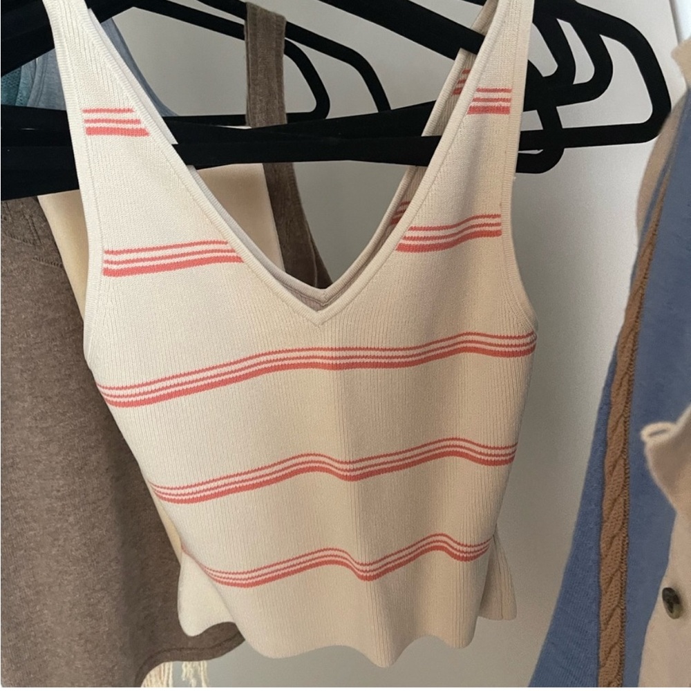 Aritiza cute tank top